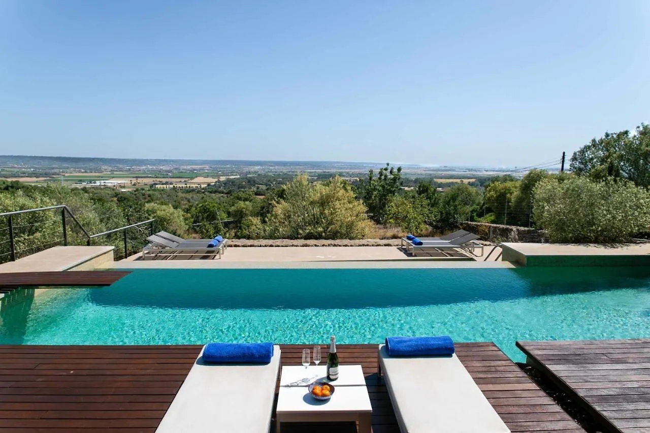 Premier Villa Rental In Mallorca Es Barranc Vell contacts